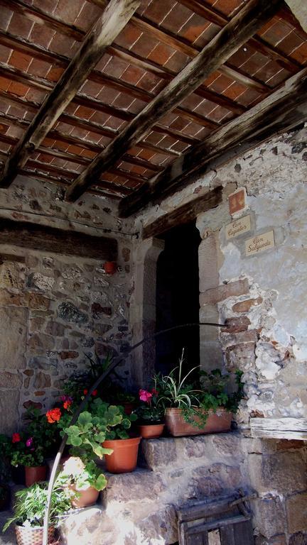 Can Salgueda Santa Pau Cameră foto